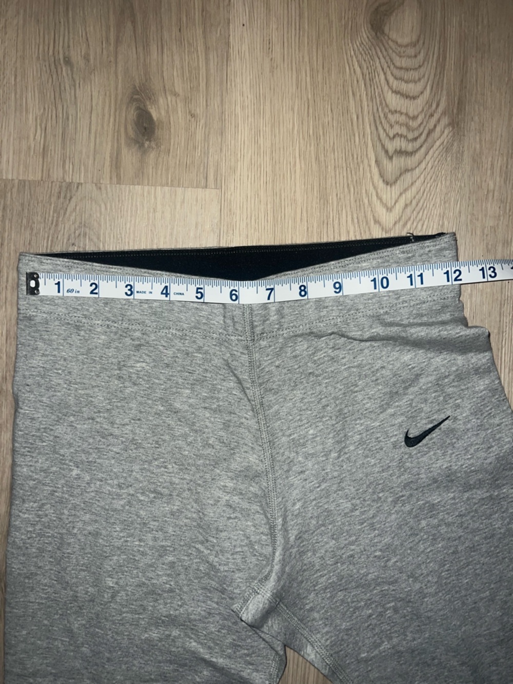 Nike Gray Capri Leggings Size Small Cotton Blend - Picture 4 of 14